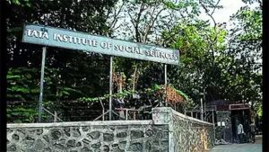 TISS Mumbai recruitment: TISS मध्ये नोकरीची सुवर्णसंधी! 'या' पदांसाठी होणार भरती