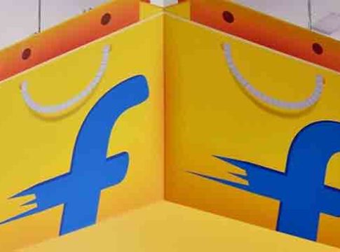 फ्लिपकार्टने नष्ट करण्यासाठी दिलेल्या कालबाह्य साहित्याची विक्री; दोन जणांना अटक