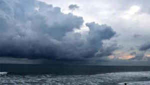 Mumbai Weather : उकाड्यापासून मुंबईकरांची होणार सुटका! ढगाळ वातावरणासह हलक्या सरींचा अंदाज