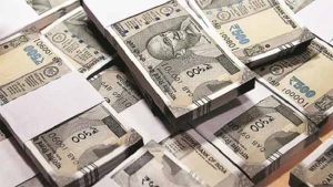 कर संकलनामध्ये भारताची विक्रमी झेप, सरकारच्या तिजोरीत १७.०४ लाख कोटी जमा