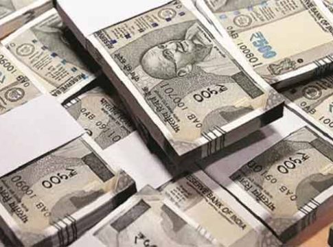कर संकलनामध्ये भारताची विक्रमी झेप, सरकारच्या तिजोरीत १७.०४ लाख कोटी जमा