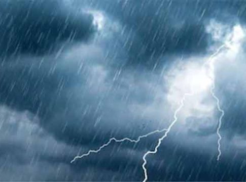 देशाच्या १४ राज्यांमध्ये वादळ आणि पावसाचा इशारा