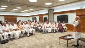 Narendra Modi : कोणत्याही पदावर कुटुंबीय किंवा नातेवाईकांची नियुक्ती करू नका!