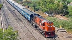 Central Railway : मध्य रेल्वे चालवणार ४ सामान्य श्रेणीच्या डब्यांसह ८४ मेल/एक्स्प्रेस गाड्या