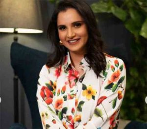 Sania mirza: घटस्फोटानंतर आता हज यात्रेला निघाली सानिया मिर्झा, भावूक होत मागितली माफी
