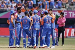 Jersy: कोण बनवते भारतीय क्रिकेट संघाची जर्सी, किती असते त्याची किंमत