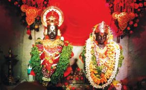 पांडूरंग कोणाला पावणार! फडणवीसांना की अजितदादांना?