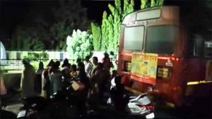 Yavatmal Bus Accident : वारकऱ्यांच्या आणखी एका बसचा भीषण अपघात! जीवितहानी टळली पण...