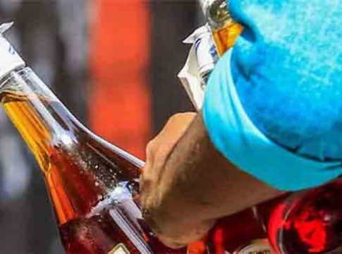 अल्पवयीन मुलींना दारू पाजल्याचा आरोप, अंधेरीतील 'हॉप्स किचन अँड बार'वर गुन्हा दाखल