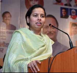 Ladki Bahin Yojna: लाडकी बहीण योजनेतील २६.३४ लाख महिला झाल्या नावडत्या, योजनेचा लाभ घेणाऱ्या पुरुषांवर कारवाई होणार?