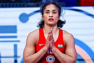 Vinesh Phogat : नियमांमध्ये झालेला अचानक बदल बरेच काही सांगून जातो, विनेश फोगाट प्रकरणी दिल्ली हायकोर्टानं कुस्ती महासंघाला सुनावलं