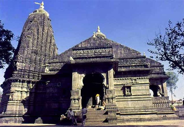 Trimbakeshwar Temple : देवाच्या दारी बोगस कारभार! त्र्यंबकेश्वर मंदिरात व्हीआयपी दर्शन पासचा काळाबाजार