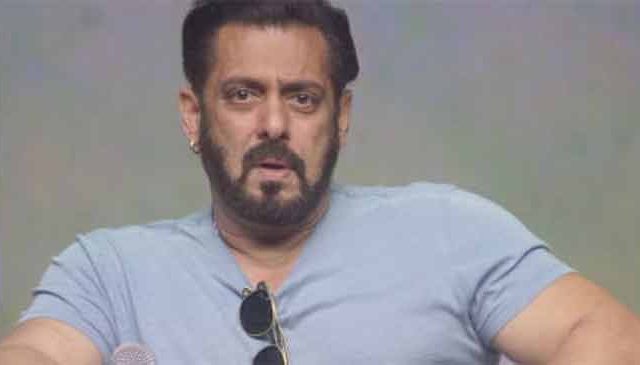 Salman Khan : सलमान खानला जिवंत राहायचं असेल तर त्याला ५ कोटी रुपये द्यावे लागतील!