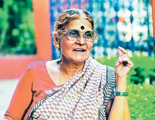 दहावीपर्यंत मराठीत शिक्षण हवे