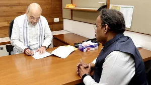 Vinod Tawde : विनोद तावडे 'गेमचेंजर'! अमित शाहांसोबत रात्रीच्या बैठकीत नेमकी कोणती खलबतं झाली?