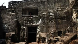 Jogeshwari caves : पांडवकालीन जोगेश्वरी, अंधेरी गुंफांचे संवर्धन करा