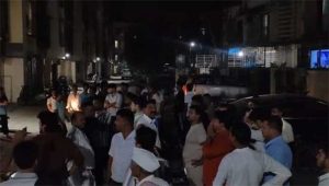 पैसे वाटपावरून ठाकरे-शिंदे गट आमनेसामने; पालघरमध्ये तणाव