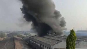 Palghar MIDC Fire : पालघर एमआयडीसीमधील कारखान्याला भीषण आग!