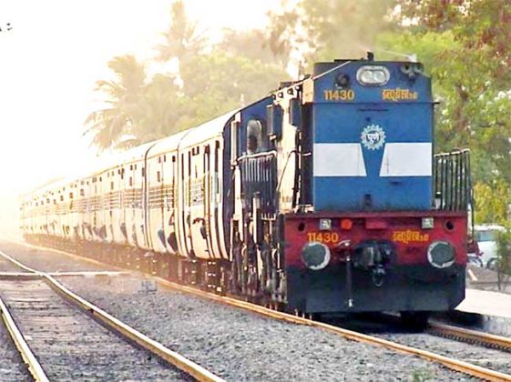 Western Railway Update : पश्चिम रेल्वेच्या होळीसह उन्हाळी हंगामासाठी जादा गाड्या