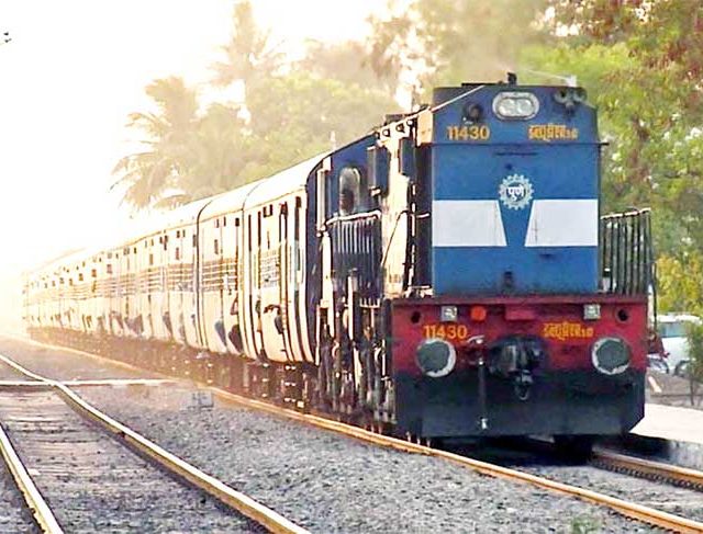 Hutatma Express: हुतात्मा एक्स्प्रेसला जोडले जाणार तीन जनरल डबे