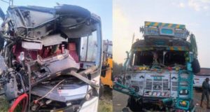 Pandharpur Accident : पंढरपूरजवळ खासगी बसचा भीषण अपघात, दोन भाविक ठार!