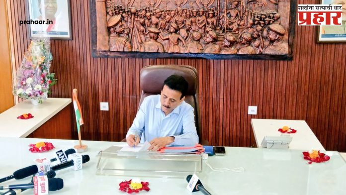 Girish Mahajan : मुंबई-पुणे एक्सप्रेसवेसह जुना महामार्ग पूर्णपणे बंद; धबधब्यांवर जाणं टाळा, अन्यथा…मंत्री गिरीश महाजन यांचा कडक इशारा