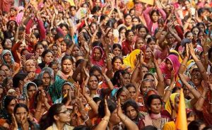 Ladki Bahin Yojana : आता 'या' लाडक्या बहिणींना मिळणार दरमहा २,५०० रुपये!