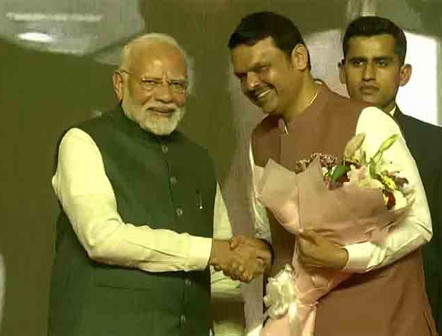 मुख्यमंत्री फडणवीस यांनी घेतली पंतप्रधान मोदी यांची सदिच्छा भेट