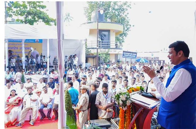 CM Devendra Fadnavis : देशाच्या प्रगतीचे श्रेय डॉ. बाबासाहेब आंबेडकर यांनी दिलेल्या संविधानाला - मुख्यमंत्री देवेंद्र फडणवीस