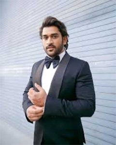 M.S.Dhoni : क्रिकेट पाठोपाठ जाहिरातींच्या जगातही धोनी ठरतोय 'किंग'
