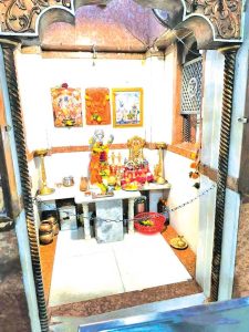 Dadar Hanuman Temple : दादर स्थानकातील हनुमान मंदिराला रेल्वेकडून नोटीस