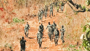 Chhattisgarh BSF Army : IED स्फोटात बीएसएफचे २ जवान गंभीर जखमी
