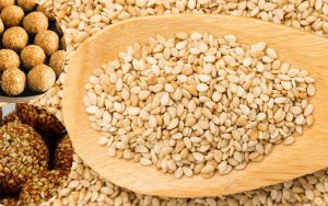 Sesame Price Hike : मकरसंक्रातीच्या गोडव्यात महागाईचा कडवटपणा! तिळाच्या दरात 'इतक्या' रुपयांची वाढ
