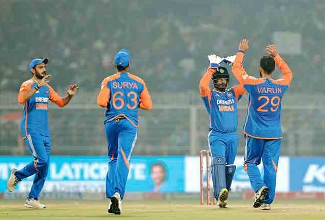 IND Vs ENG: शमीला बेंचवर बसवणे, ३ स्पिनर्स खेळवणे...इंग्लंडविरुद्ध भारताचा परफेक्ट प्लान