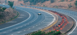Mumbai-Pune Expressway : मुंबई-पुणे एक्स्प्रेस वेवर तीन दिवस मेगा ब्लॉक!