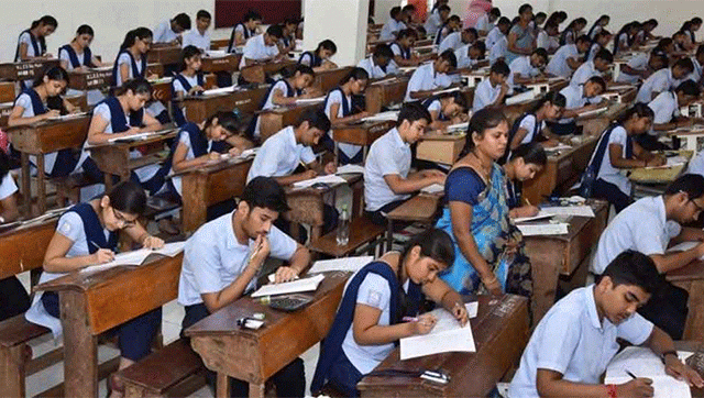 Pune News : पेपर सुरू असतानाच दुस-या मजल्यावरून विद्यार्थ्याने मारली उडी!