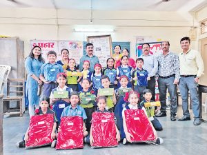 Prahaar Drawing Competition : दैनिक प्रहार चित्रकला स्पर्धेचा बक्षीस वितरण समारंभ उत्साहात