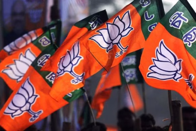 कल्याण-डोंबिवली, चंद्रपूर जिल्ह्यातील अनेक माजी नगरसेवकांचा भाजपात प्रवेश