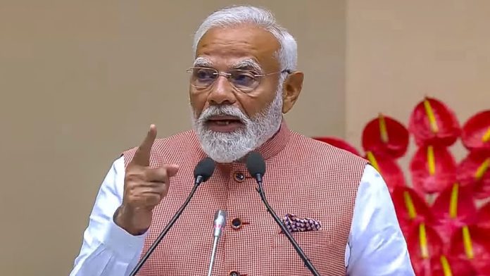 Fight Against Obesity : पंतप्रधान मोदींची लठ्ठपणाविरोधात मोहीम, १० सेलिब्रेटींना केले आवाहन