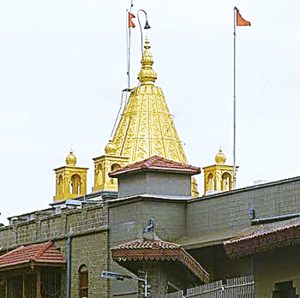 जगप्रसिद्ध साई मंदिरात हार, फुल, प्रसाद बंदीचा निर्णय : गोरक्ष गाडीलकर