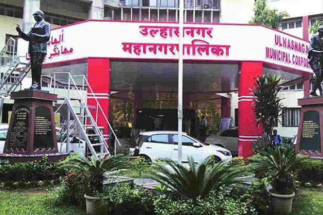 मनपा कर्मचाऱ्यांनी आधी स्वत:चा मालमत्ता कर भरावा