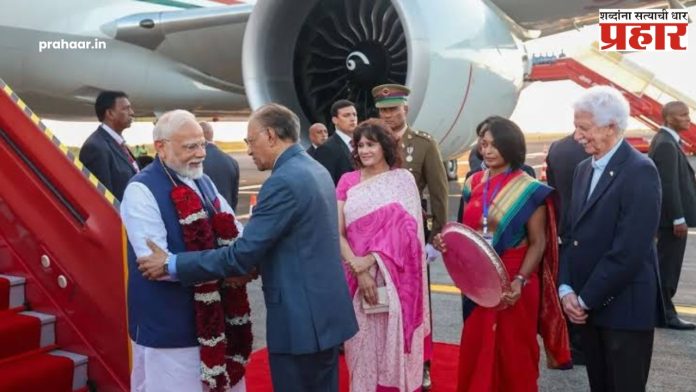 PM Modi : पंतप्रधान नरेंद्र मोदी यांचे मॉरिशसमध्ये भव्य स्वागत
