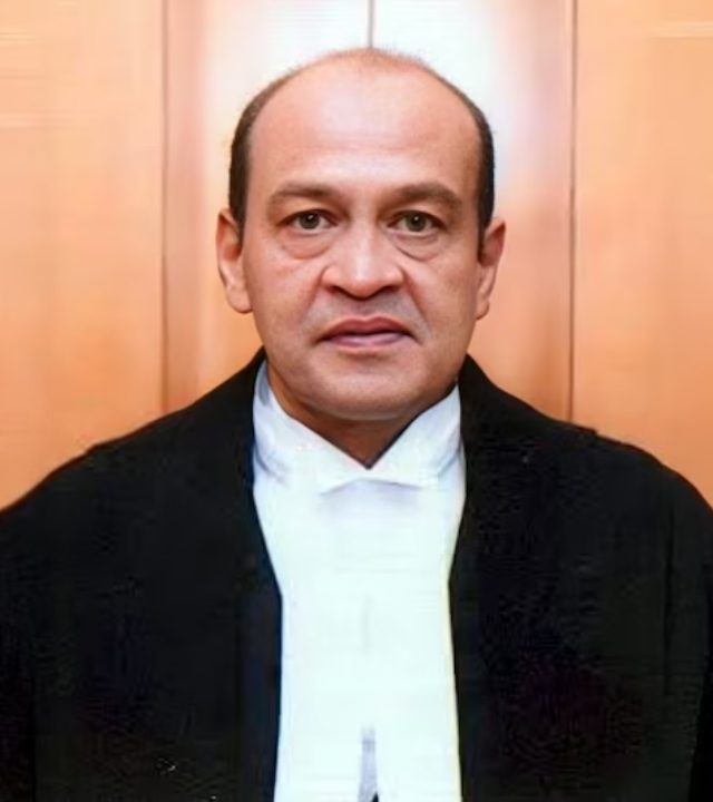सर्वोच्च न्यायालयाच्या निर्णयामुळे न्यायमूर्ती यशवंत वर्मांच्या अडचणीत वाढ