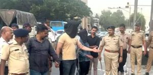 Pune Gaurav Ahuja : पुणे पोलिसांनी बड्या बापाच्या उद्दाम मुलाचा माज धिंड काढून उतरवला