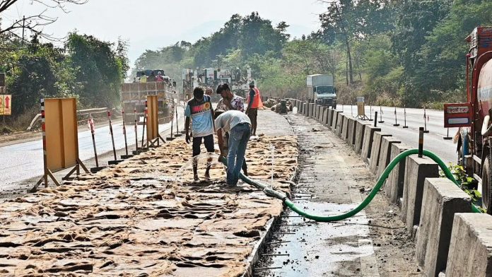 एका वर्षानंतरही राष्ट्रीय महामार्गाचे काम अर्धवटच