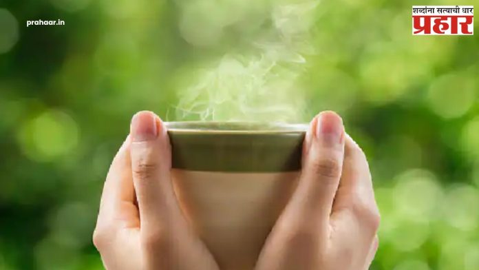 Warm Water: कोमट पाणी प्यायल्यामुळे 'हे' फायदे होतील!