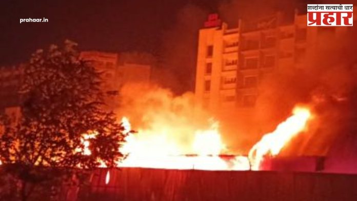 Nashik News : मध्यरात्री नाशिक शहरात अग्नी तांडव