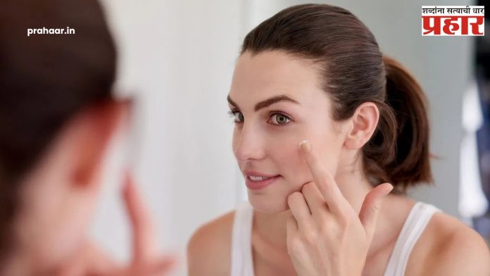 Health Tips: उन्हाळ्यात या घरगुती गोष्टी चेहऱ्यावर लावा!