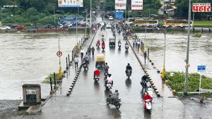 Pune News : पुणेकरांनो पुढील दीड महिने 'या' ब्रिज वरून जाणं टाळा
