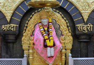 शिर्डी संस्थानची 'डोनेशन पॉलिसी' लागू, साई भक्तांसाठी १० हजारात थेट आरती!